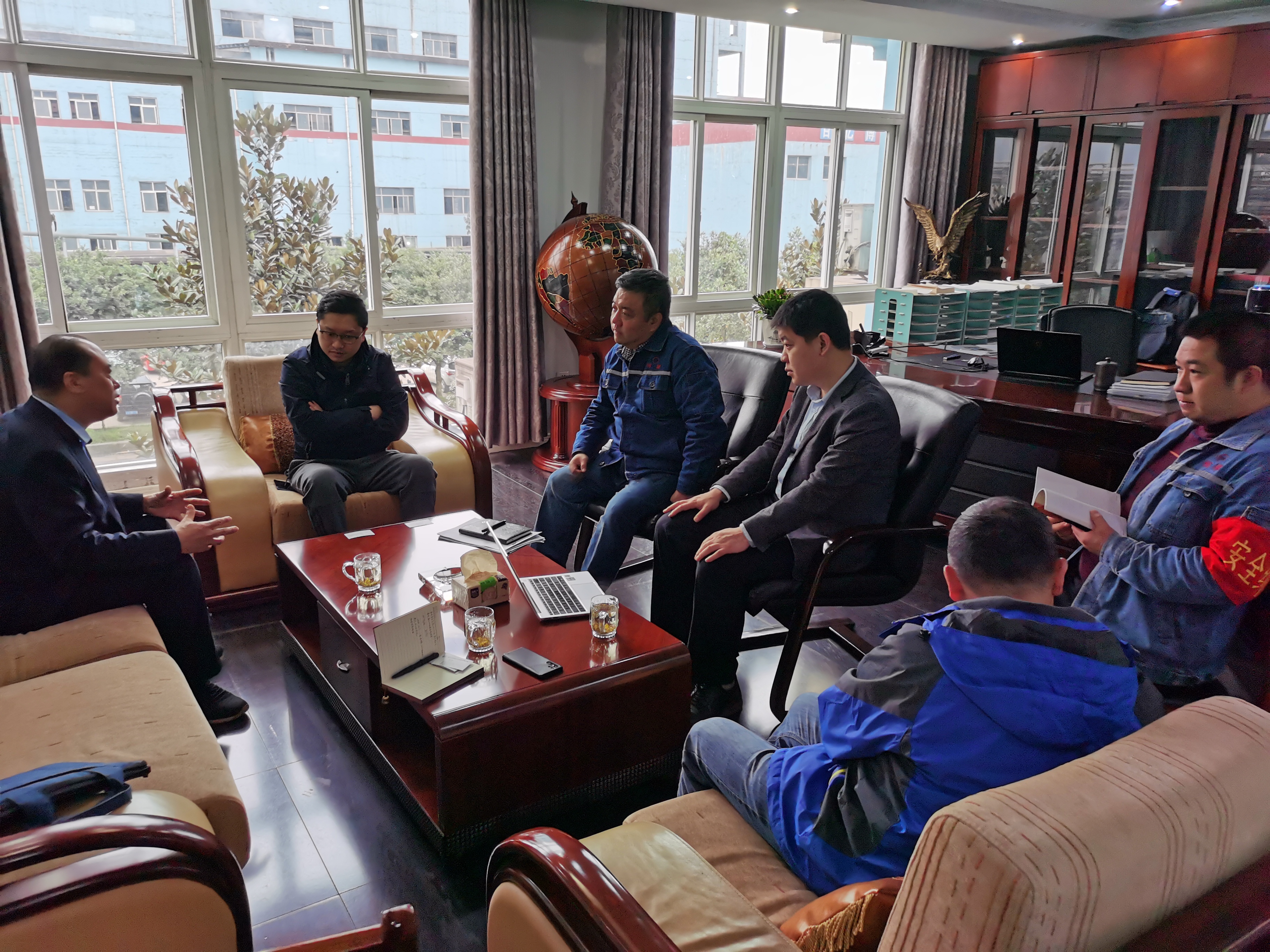 北京太阳成tyc7111cc受邀赴博赛矿业集团考察洽谈赤泥综合利用合作项目